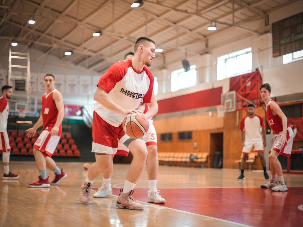 Savunmada Yardım Tarafı : Opsiyonlar ve&nbsp;Riskler